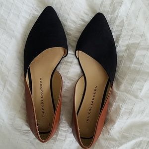 Chinese Laundry flats